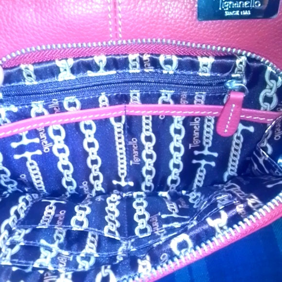 Tignanello red crossbody - Picture 4 of 4